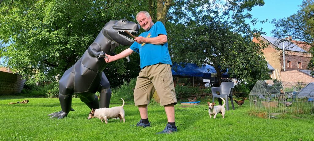 Sculpture T-rex en zinc